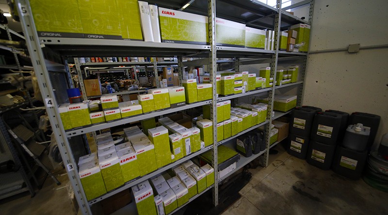 Magazzino ricambi agricoli officina pandolfo